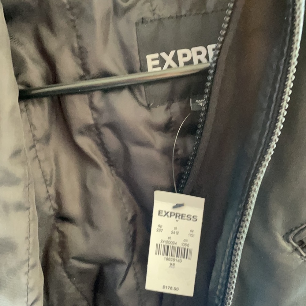 Jacket - Picture 4 of 4